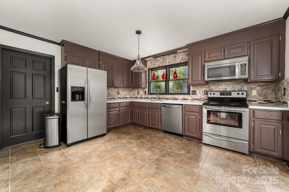 552 Blue Rock Dr Charlotte, NC 28213