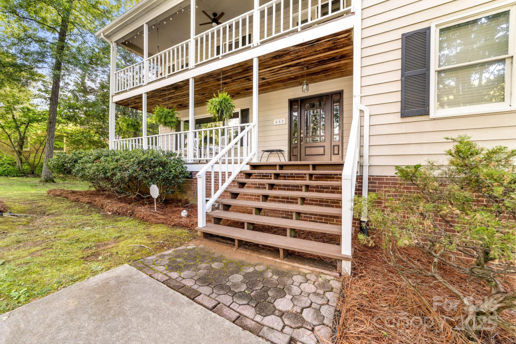 552 Blue Rock Dr Charlotte, NC 28213