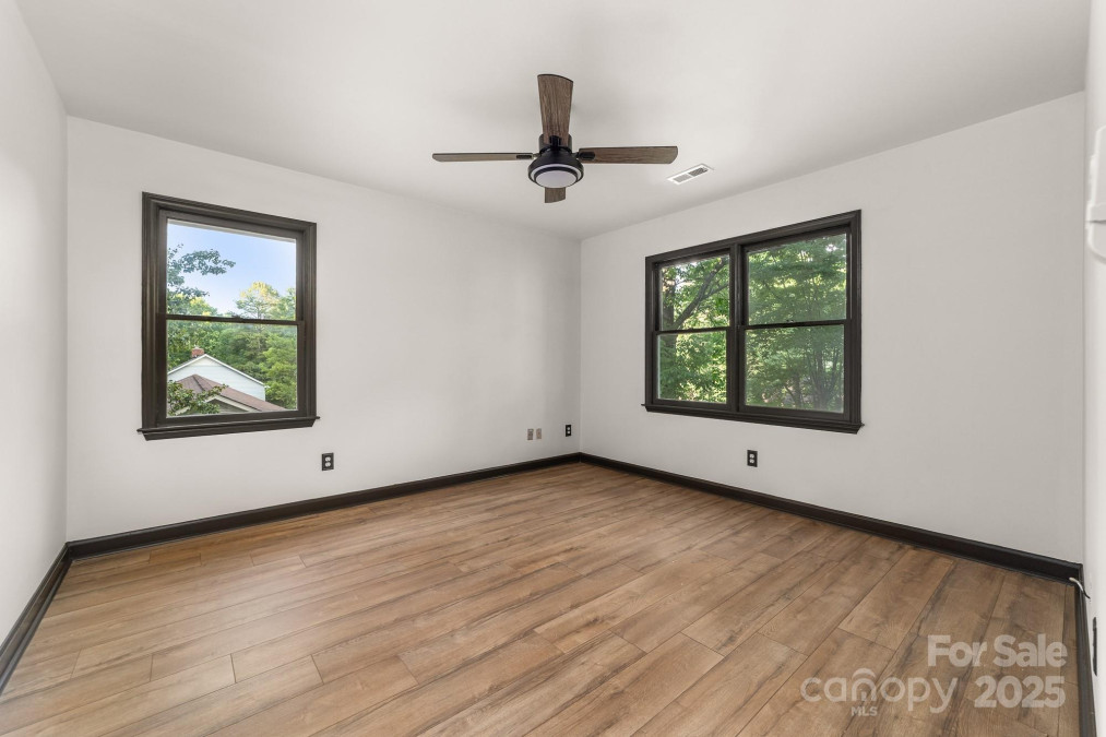 552 Blue Rock Dr Charlotte, NC 28213