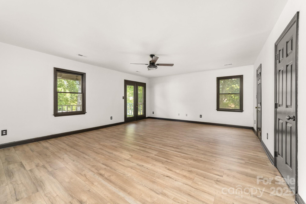 552 Blue Rock Dr Charlotte, NC 28213