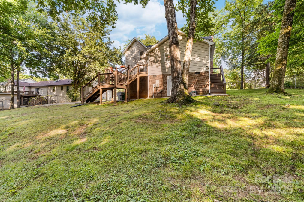552 Blue Rock Dr Charlotte, NC 28213