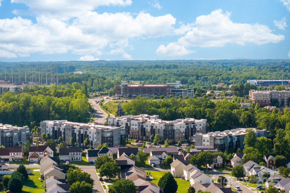 552 Blue Rock Dr Charlotte, NC 28213