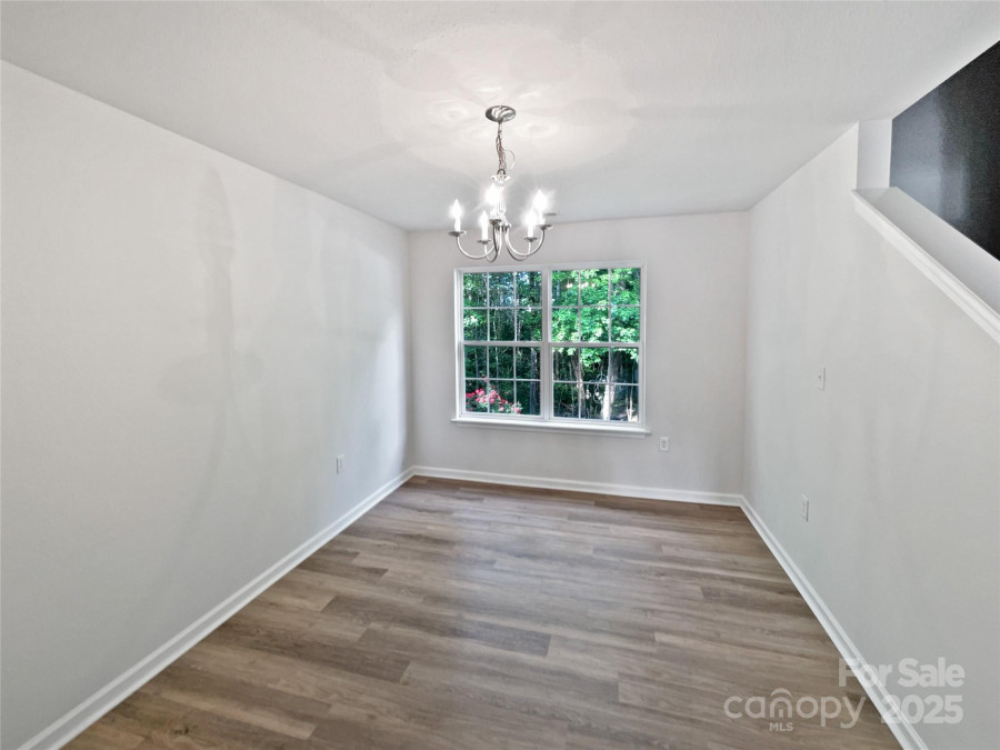 7325 Larwill Ln Charlotte, NC 28216