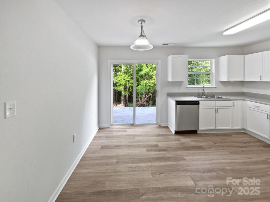 7325 Larwill Ln Charlotte, NC 28216