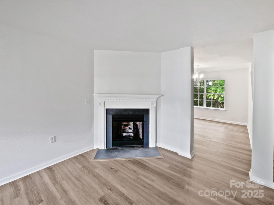 7325 Larwill Ln Charlotte, NC 28216