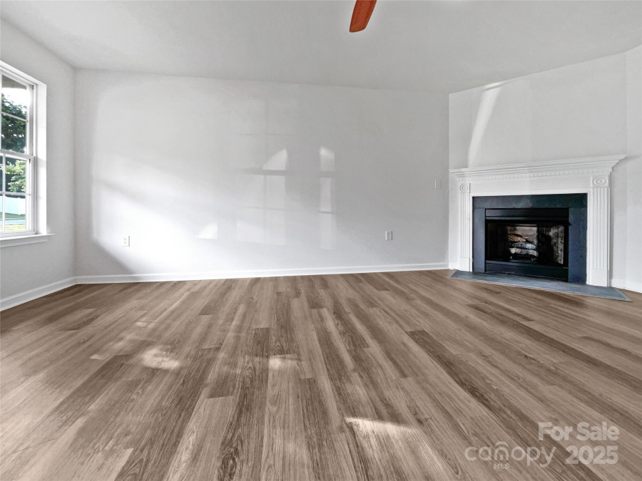 7325 Larwill Ln Charlotte, NC 28216