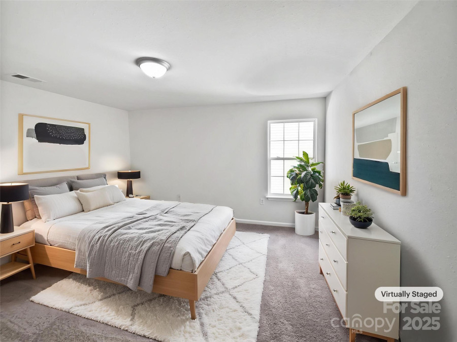 7325 Larwill Ln Charlotte, NC 28216