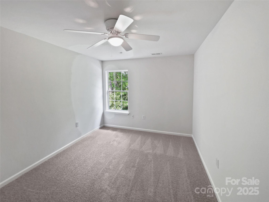 7325 Larwill Ln Charlotte, NC 28216