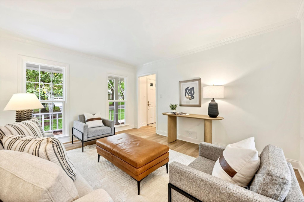 611 Heathermoor Ct Charlotte, NC 28209