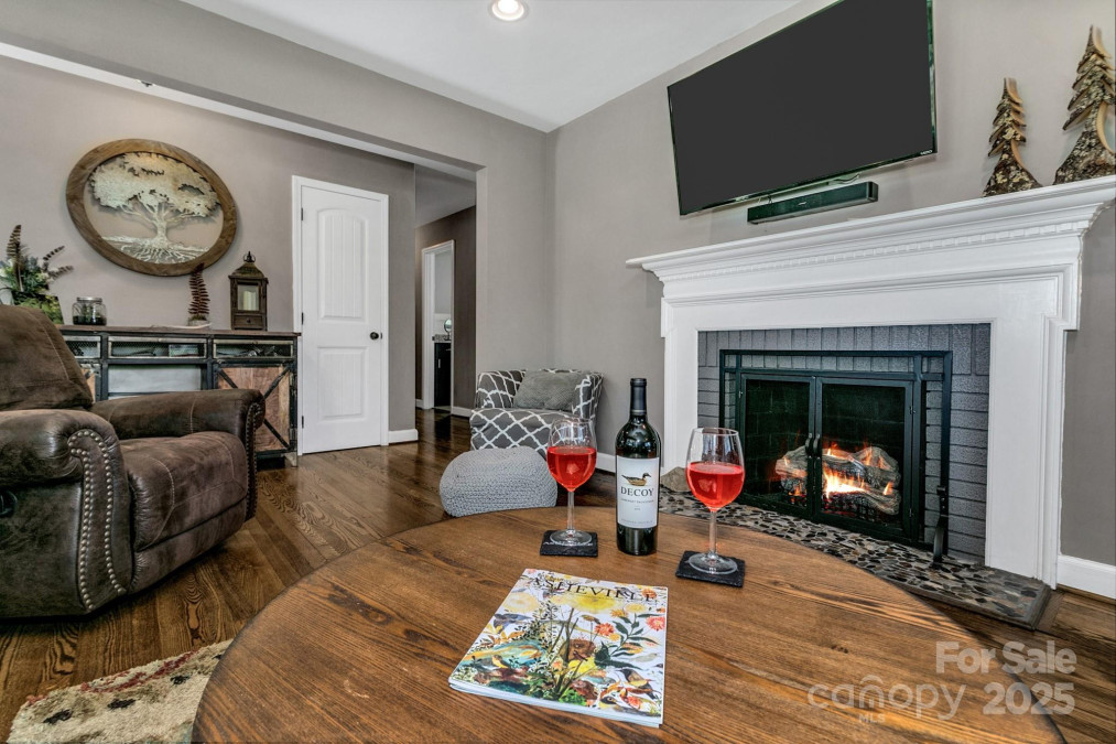 30 Ramsey Rd Asheville, NC 28806