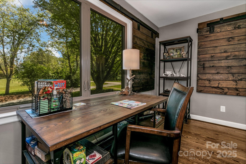 30 Ramsey Rd Asheville, NC 28806