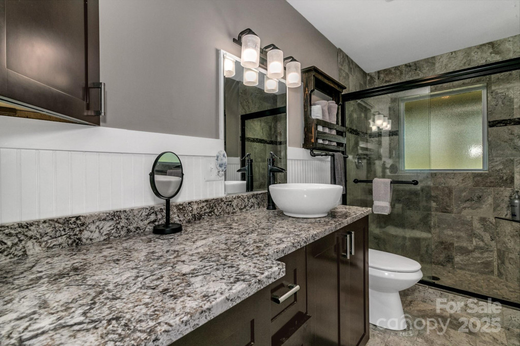 30 Ramsey Rd Asheville, NC 28806