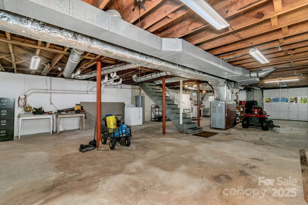 30 Ramsey Rd Asheville, NC 28806