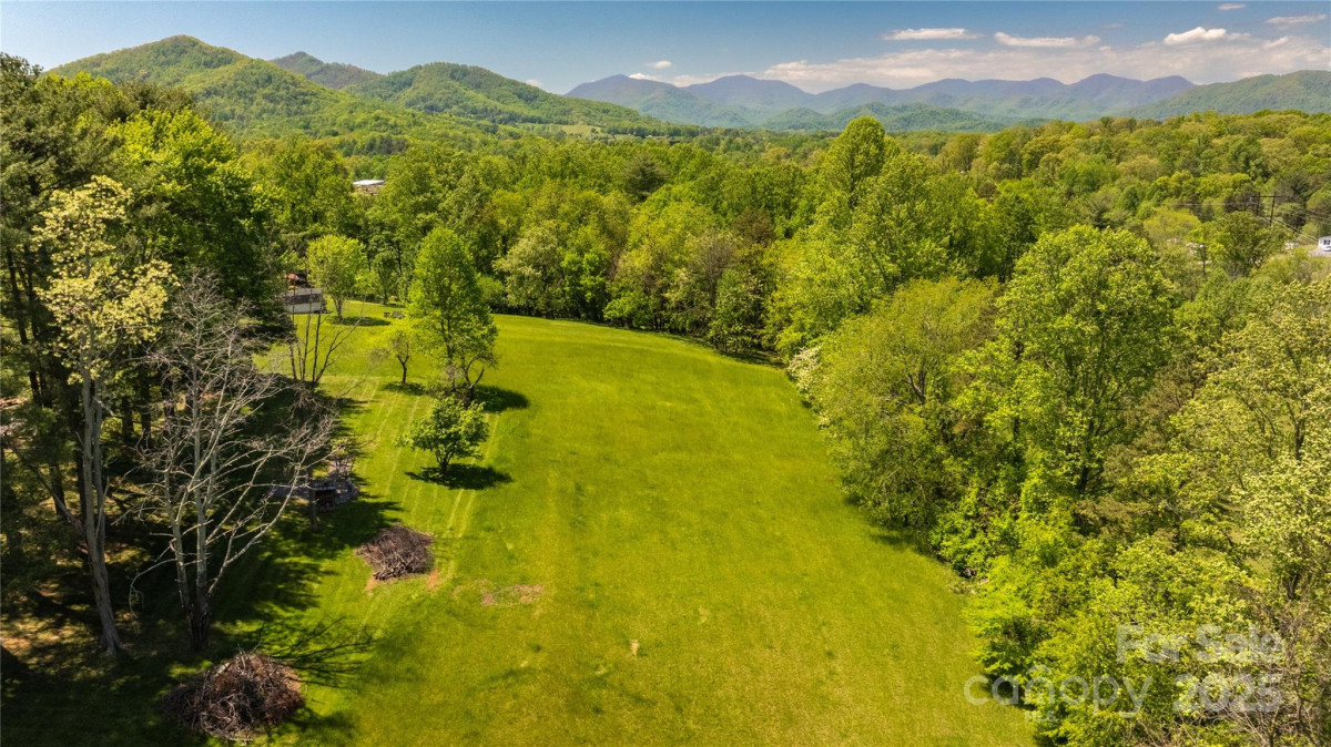 30 Ramsey Rd Asheville, NC 28806