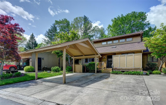 103 Red Oak Dr Hendersonville, NC 28791