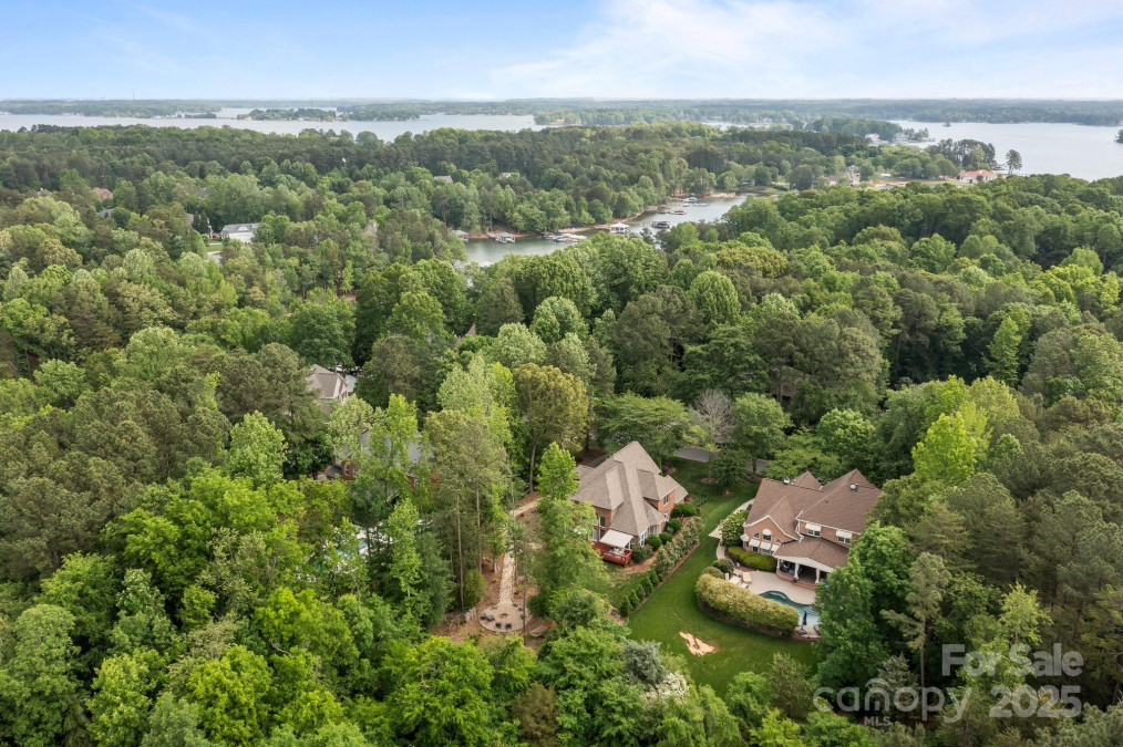 4563 Osprey Run Ct Denver, NC 28037