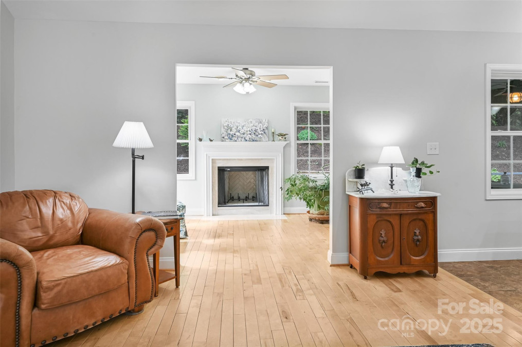 57 Regent Dr Fletcher, NC 28732
