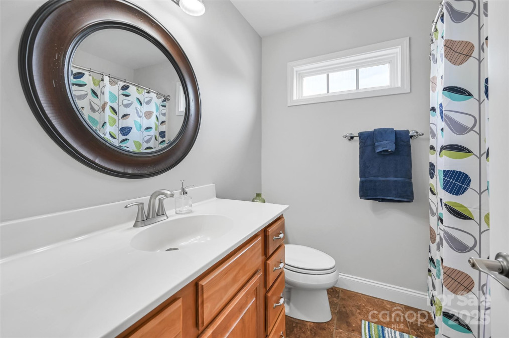 57 Regent Dr Fletcher, NC 28732