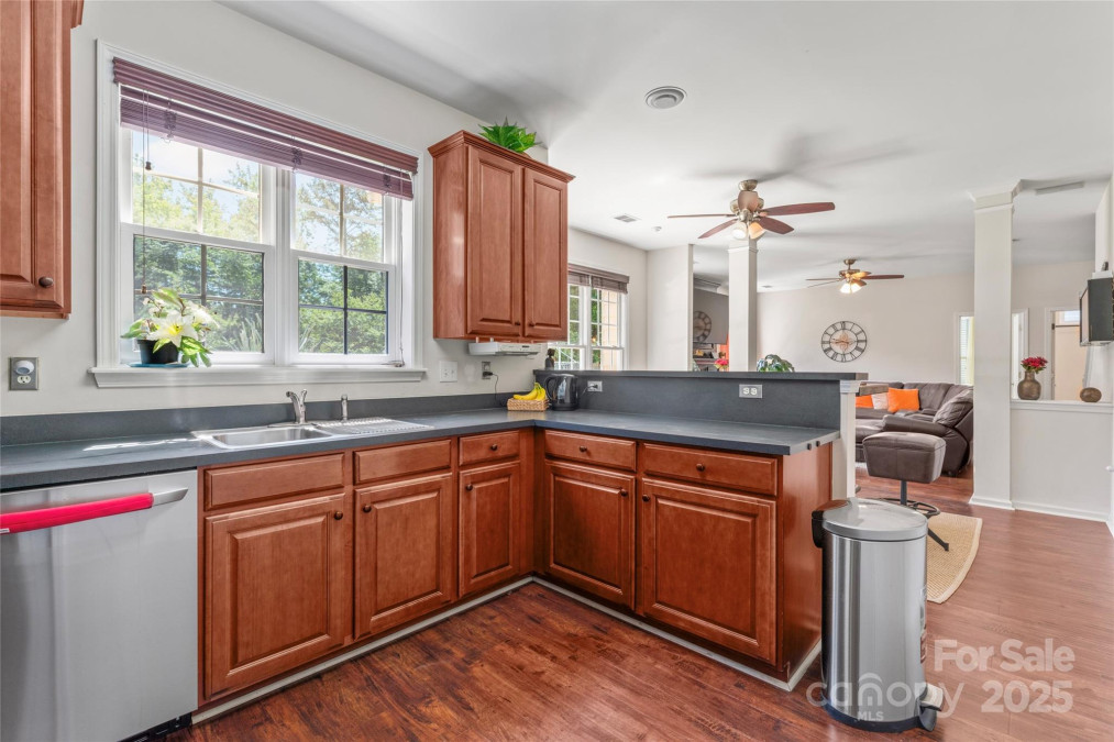 3124 Arklow Rd Charlotte, NC 28269