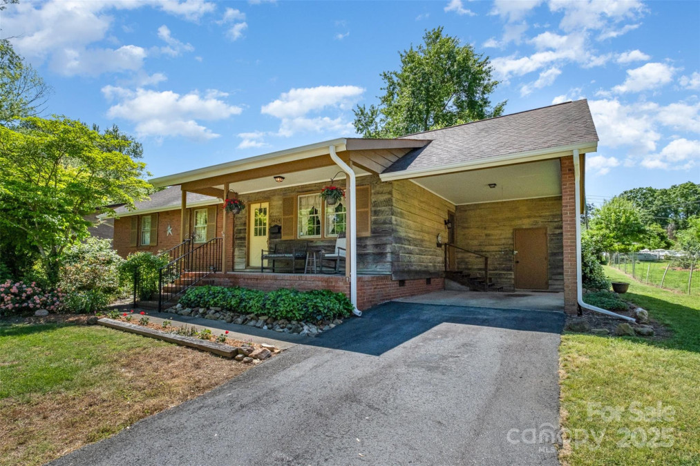 3624 Delgany Dr Charlotte, NC 28215