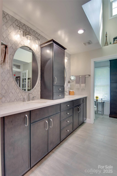 181 Edgewater Rd Hickory, NC 28601