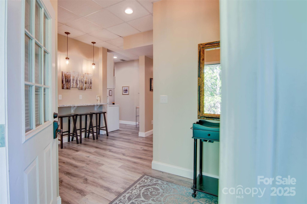 181 Edgewater Rd Hickory, NC 28601