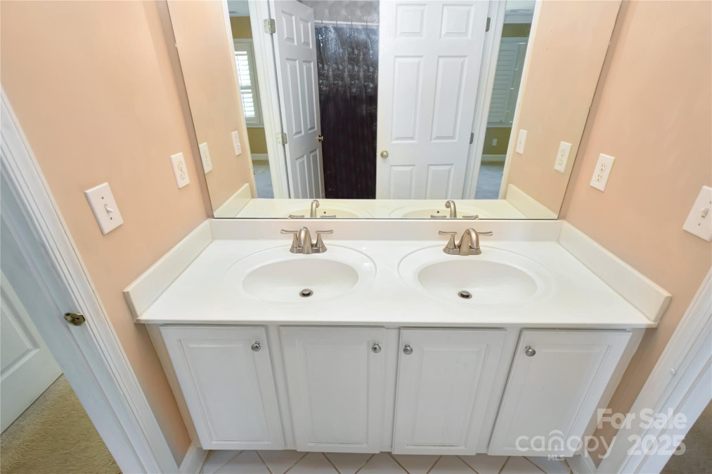 11917 Chevis Ct Charlotte, NC 28277
