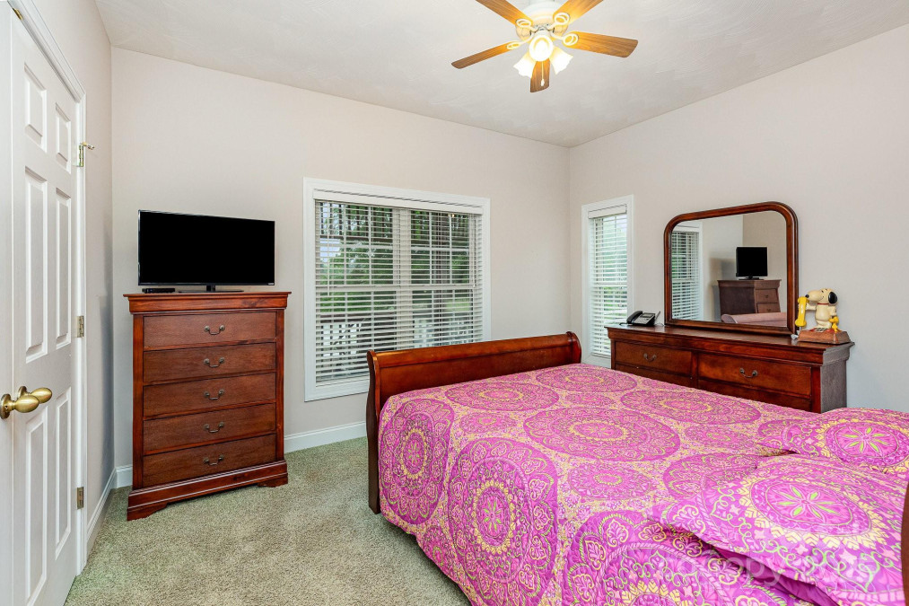 182 Meek Rd Gastonia, NC 28056