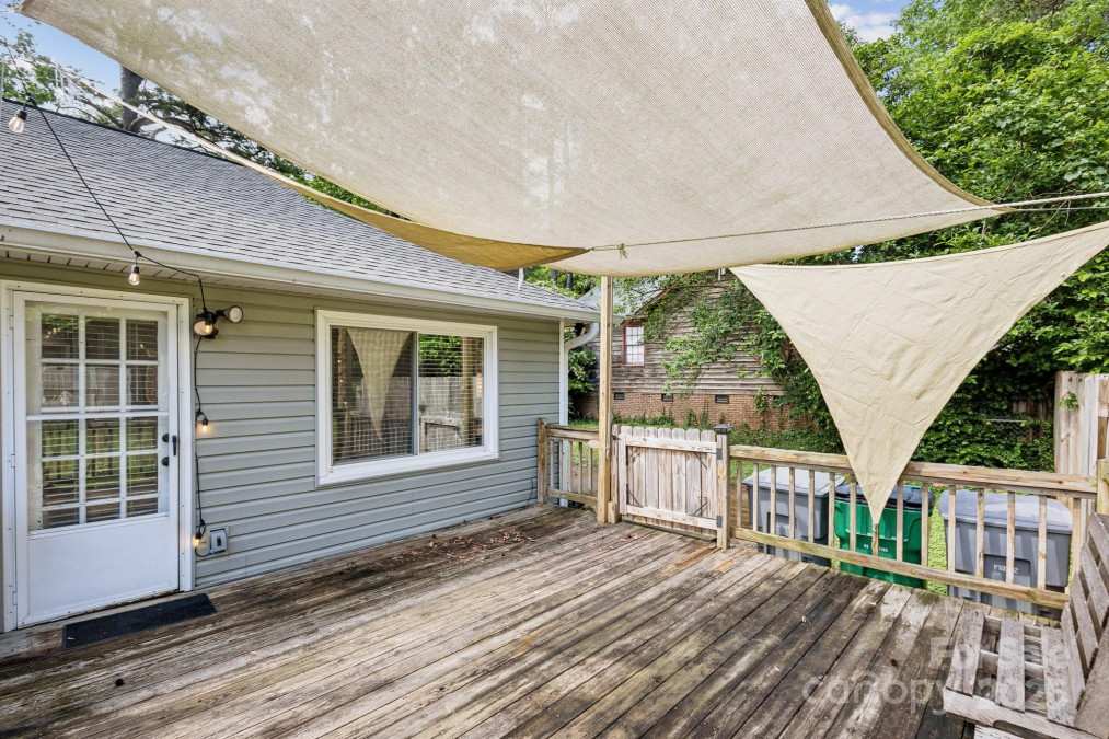 6412 Old Meadow Rd Charlotte, NC 28227