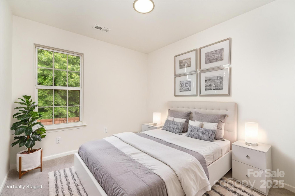 1620 Crandon Dr Charlotte, NC 28216