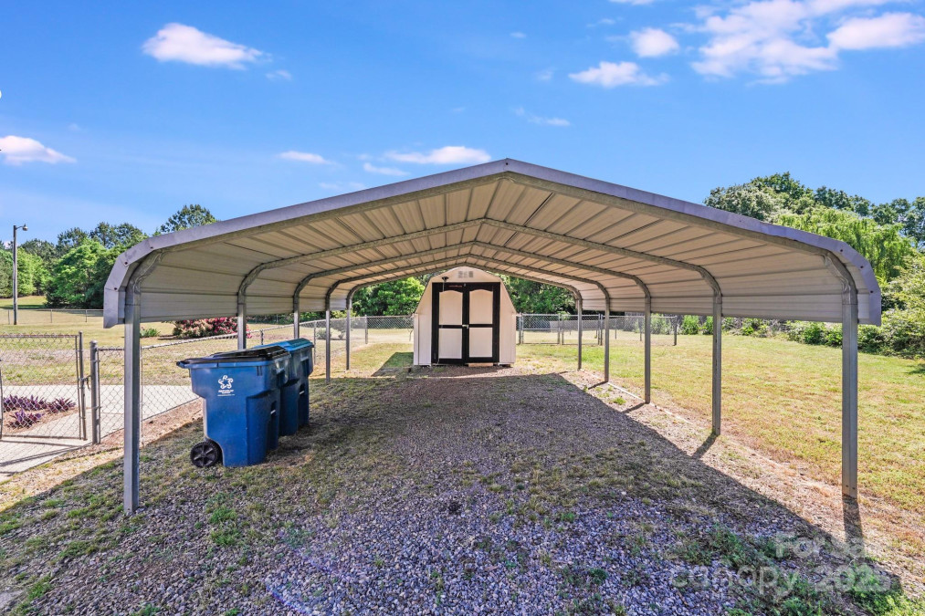 4408 Robins Nest Rd Concord, NC 28027