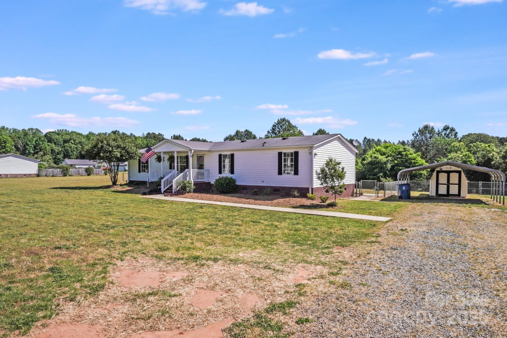 4408 Robins Nest Rd Concord, NC 28027