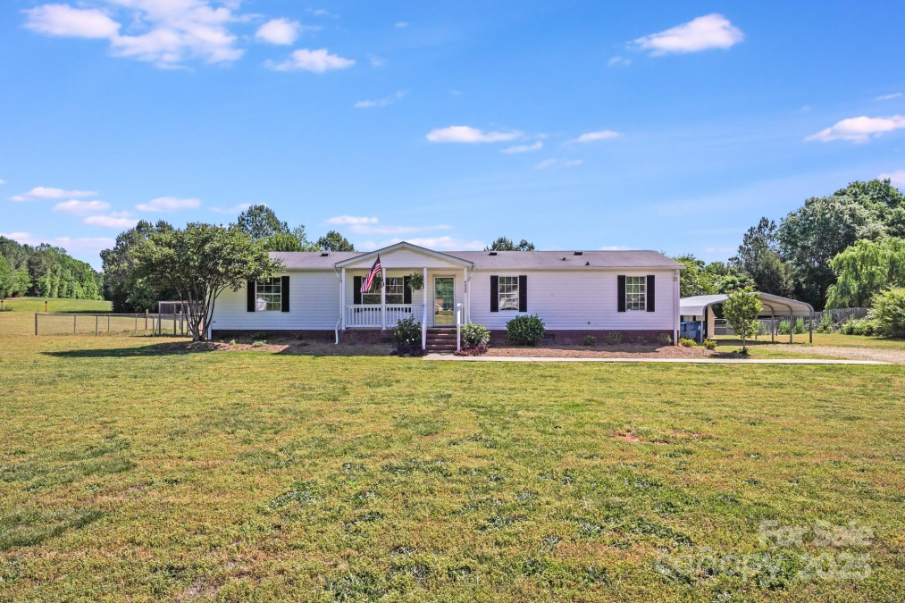 4408 Robins Nest Rd Concord, NC 28027