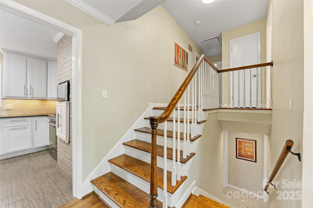 3329 Winnipeg Cir Charlotte, NC 28210