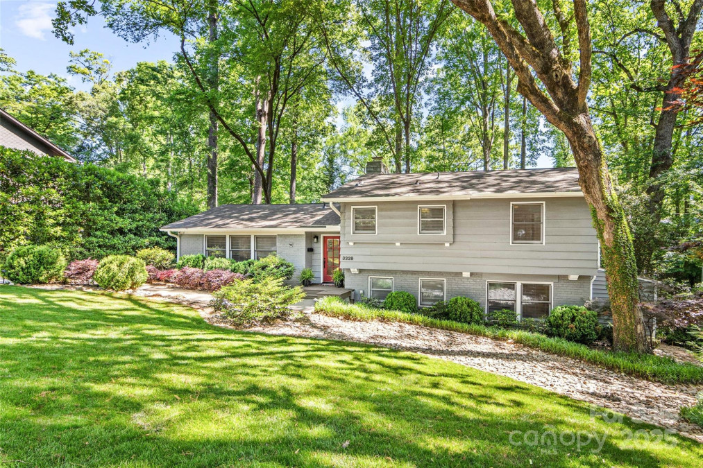 3329 Winnipeg Cir Charlotte, NC 28210