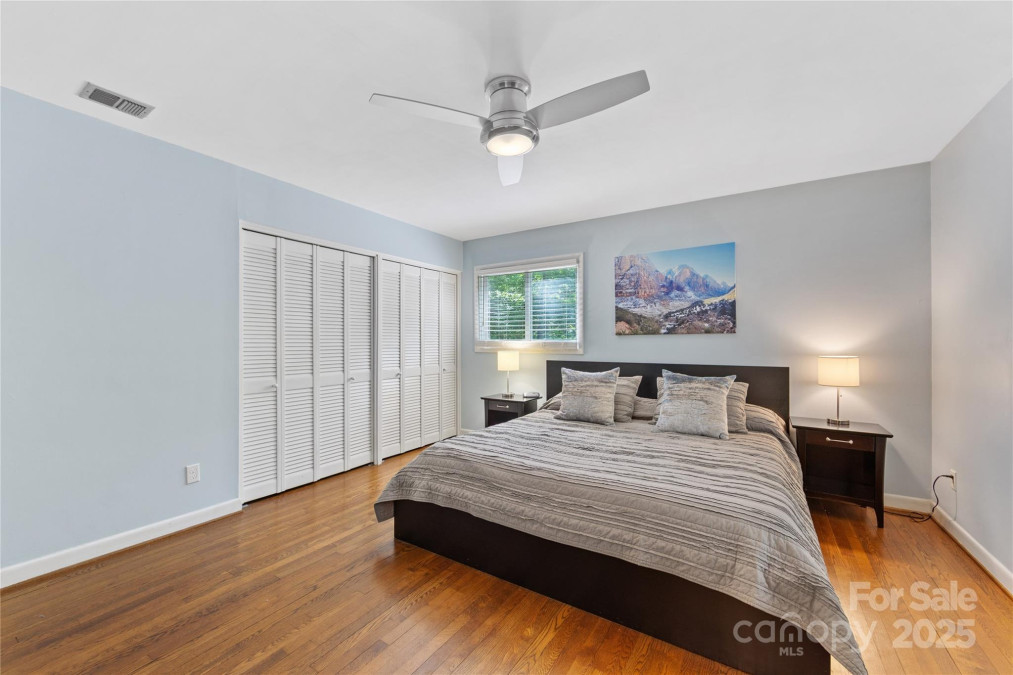 3329 Winnipeg Cir Charlotte, NC 28210