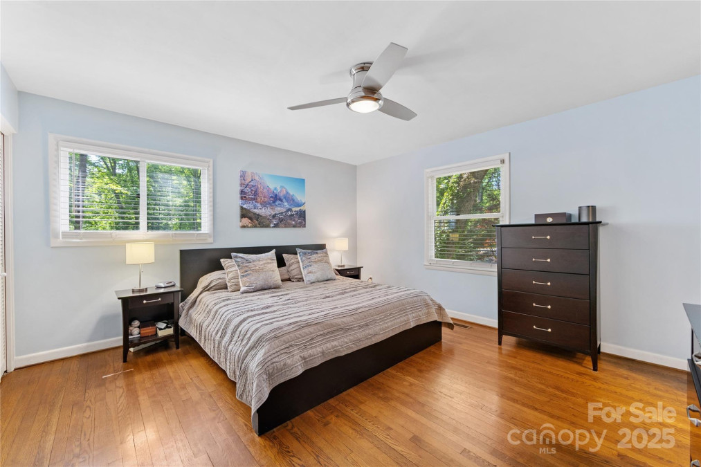 3329 Winnipeg Cir Charlotte, NC 28210