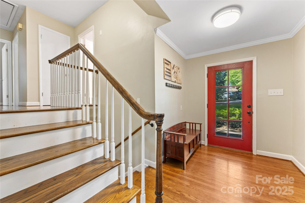 3329 Winnipeg Cir Charlotte, NC 28210