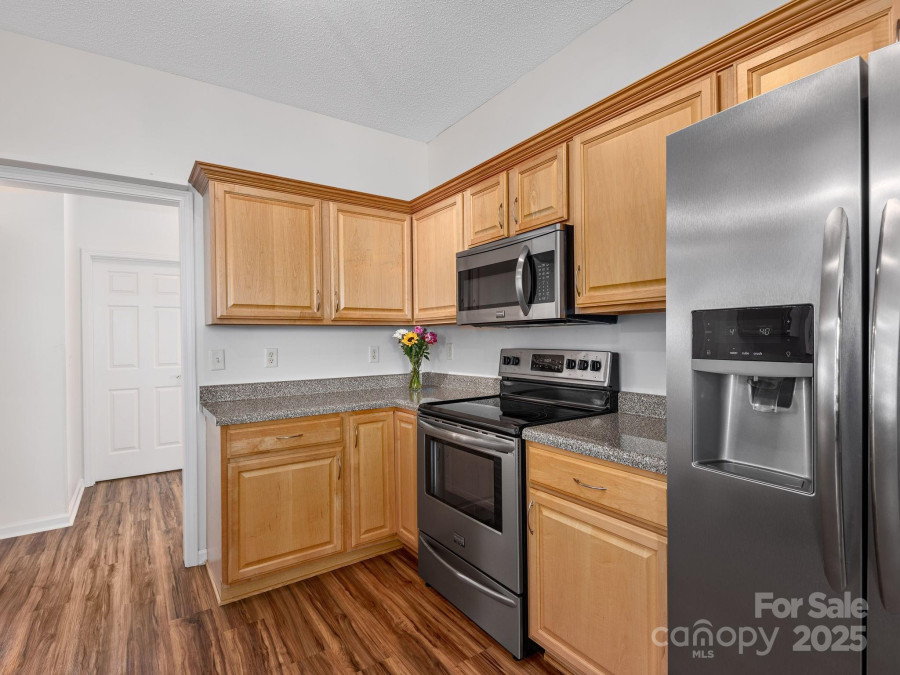 17 Hollow Crest Way Arden, NC 28704