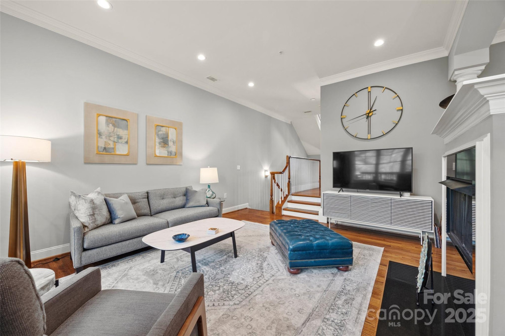 208 Wendover Heights Cir Charlotte, NC 28211