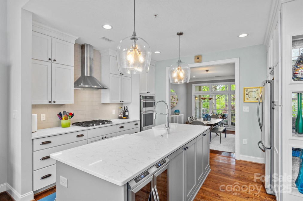 208 Wendover Heights Cir Charlotte, NC 28211