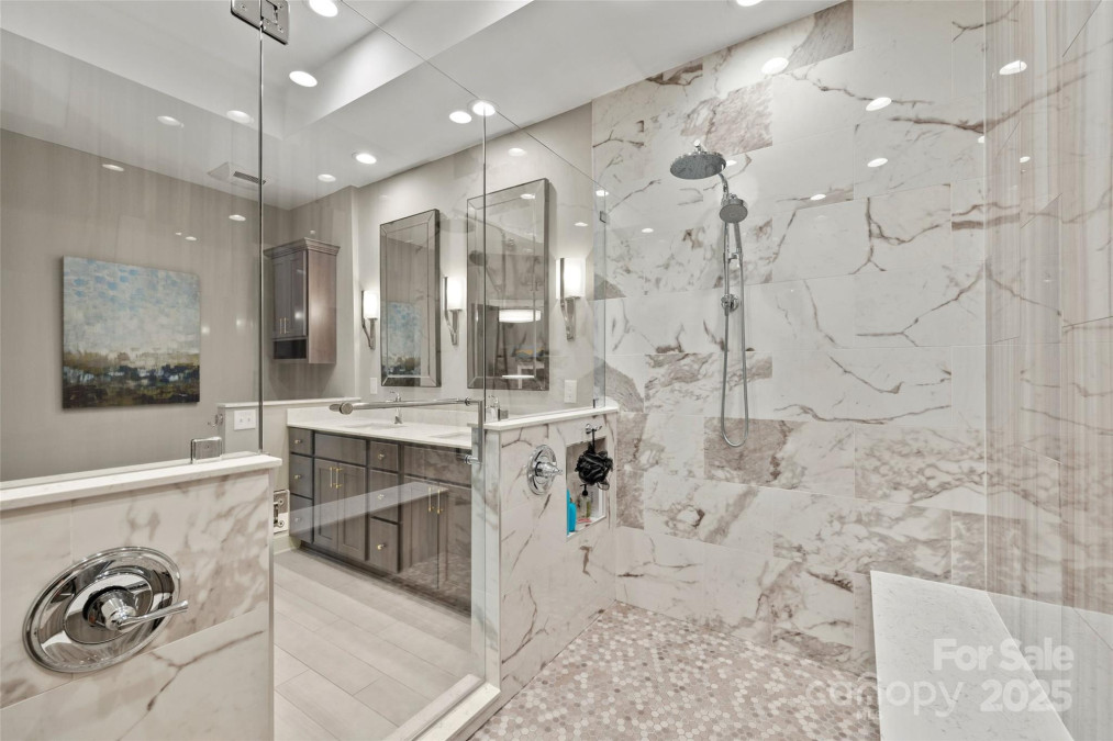208 Wendover Heights Cir Charlotte, NC 28211