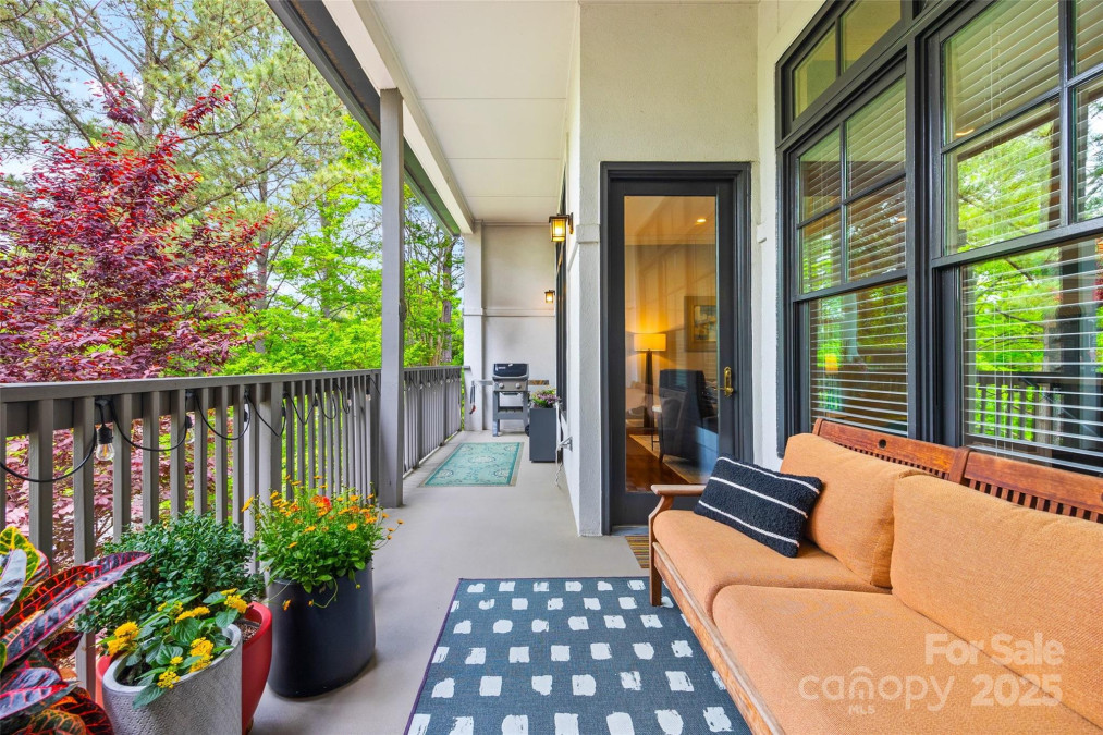 208 Wendover Heights Cir Charlotte, NC 28211