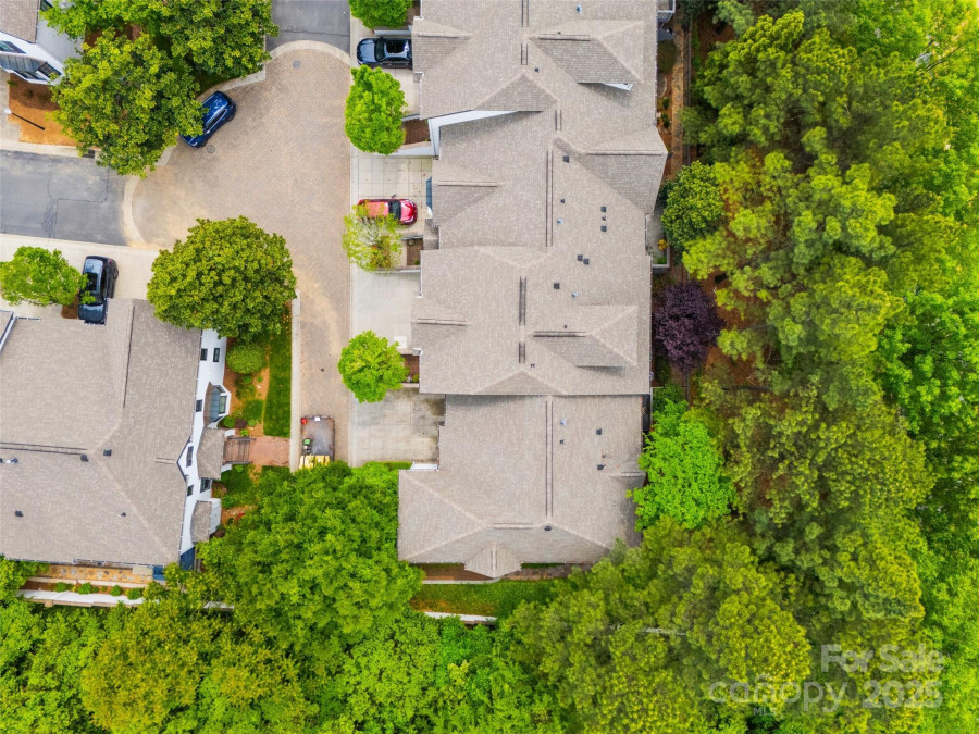 208 Wendover Heights Cir Charlotte, NC 28211
