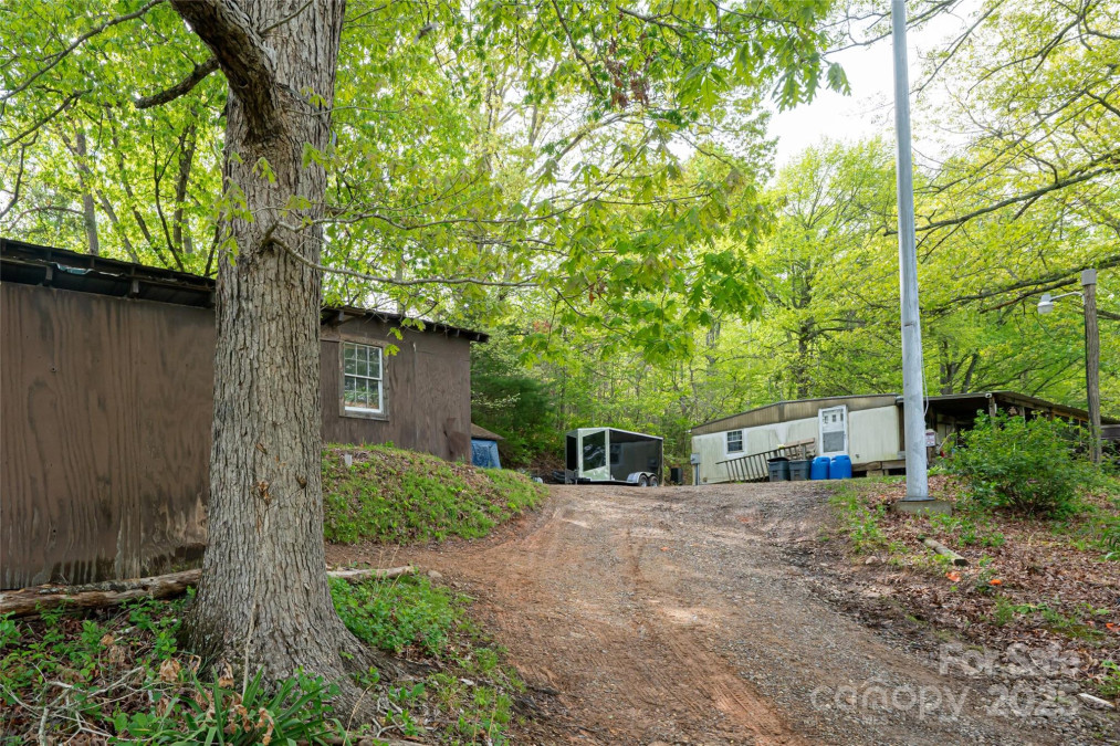 25 Coal Creek Ln Weaverville, NC 28787