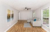 689 New Haw Creek Rd Asheville, NC 28805