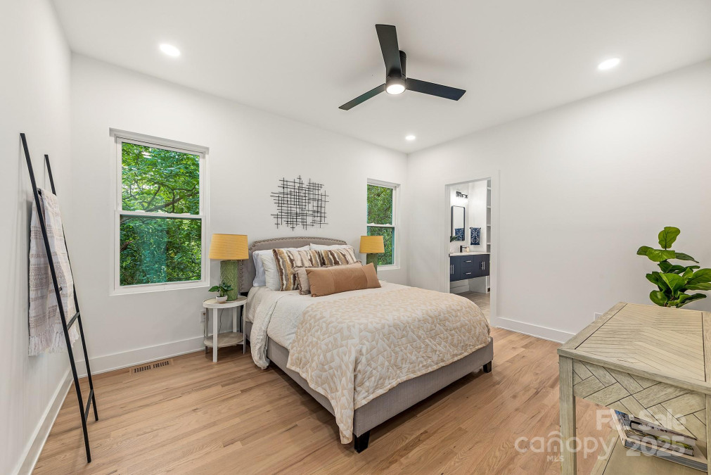 1847 Vinton St Charlotte, NC 28216