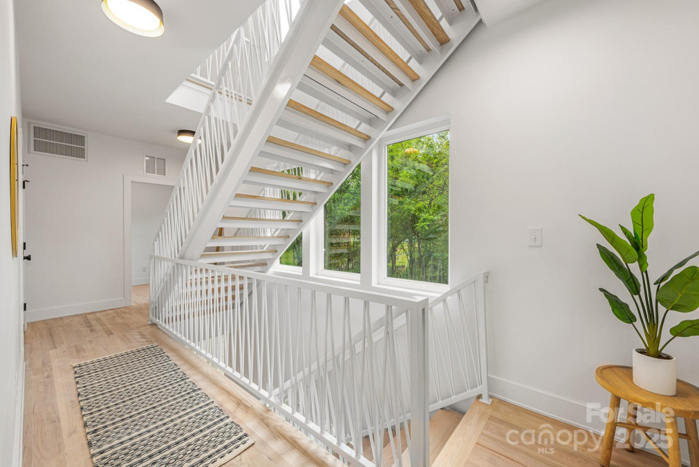 1847 Vinton St Charlotte, NC 28216