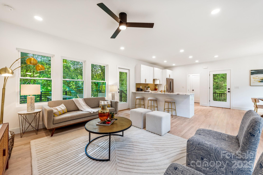 1847 Vinton St Charlotte, NC 28216
