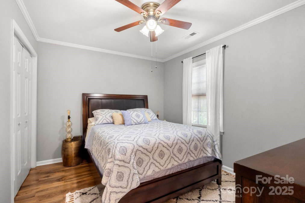 8819 Kishorn Ct Charlotte, NC 28215